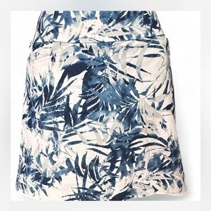 S C & Co, Blue and White Leaf Print Skort